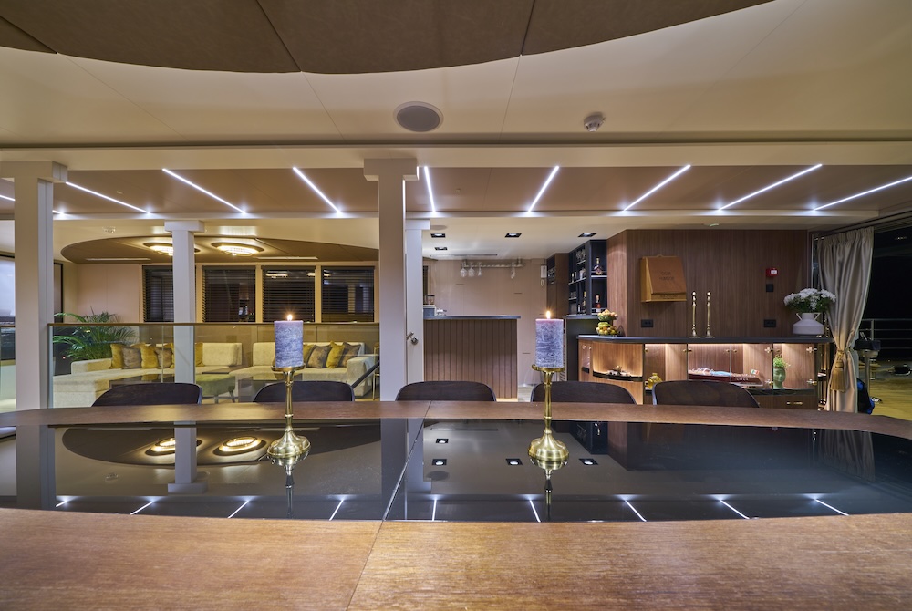Rara Avis Yacht salon with open interior