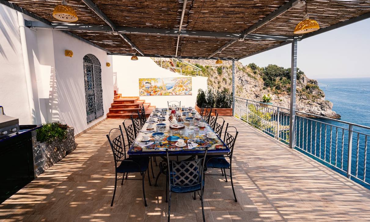 Patio dining terrace at Villa Eris overlooking the Amalfi Coast